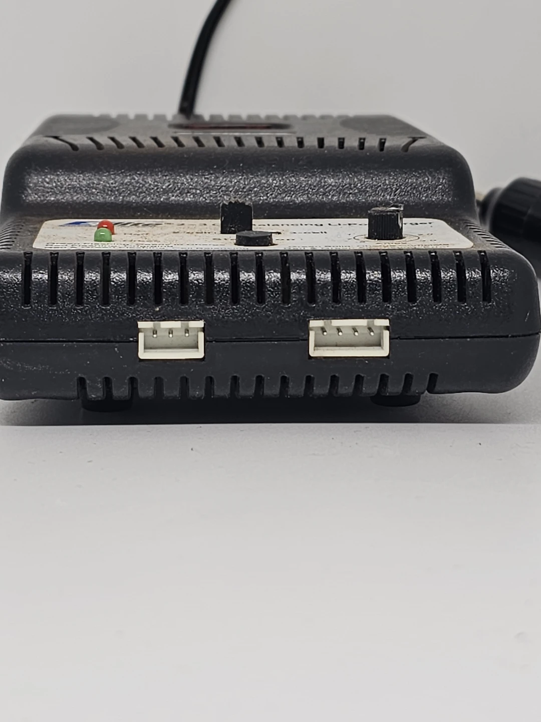 E-flite 2-3 Cell Balancing Li-Po Charger - photo 4