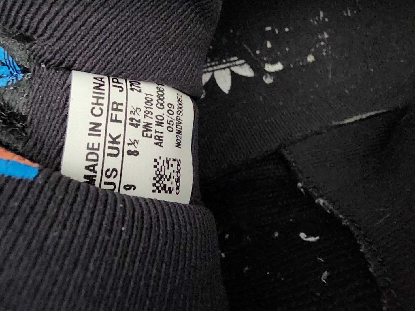 Adidas Black Shoes - Size US 9 - photo 5