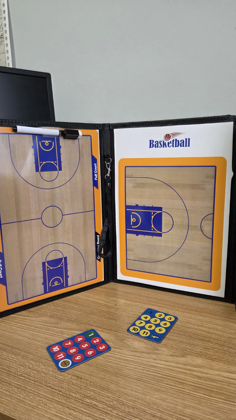 Basketball Coaching Board with Magnetic Pieces – Foldable *new - photo 2