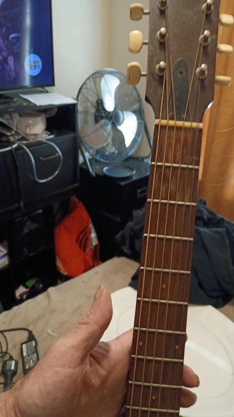 Yamaha FG-75 Acoustic Guitar Red label - photo 4
