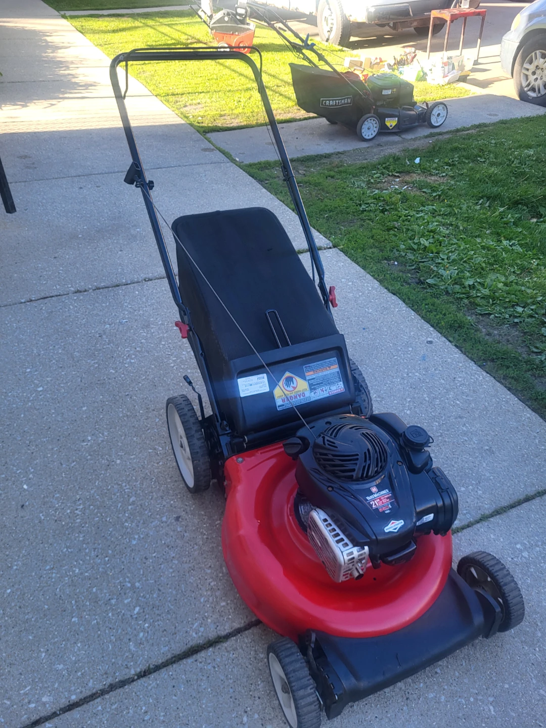 Lawnmover Yard Machine Push In Excellents Conditions - photo 3