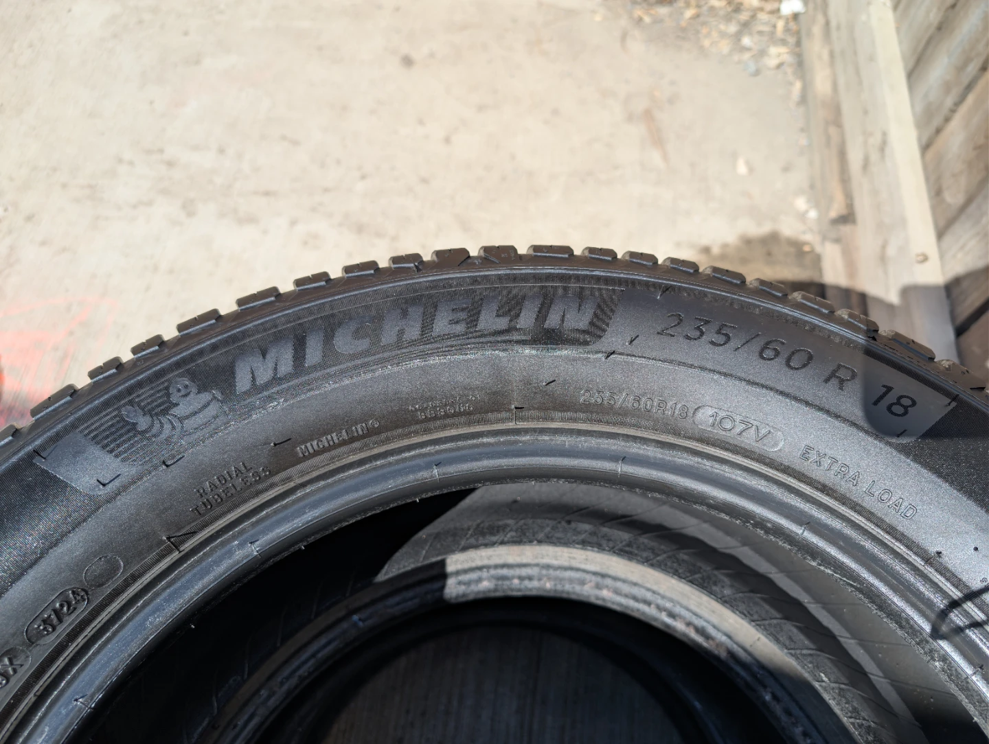 Michelin Cross Climate 235/60 R18  (Set of 3)