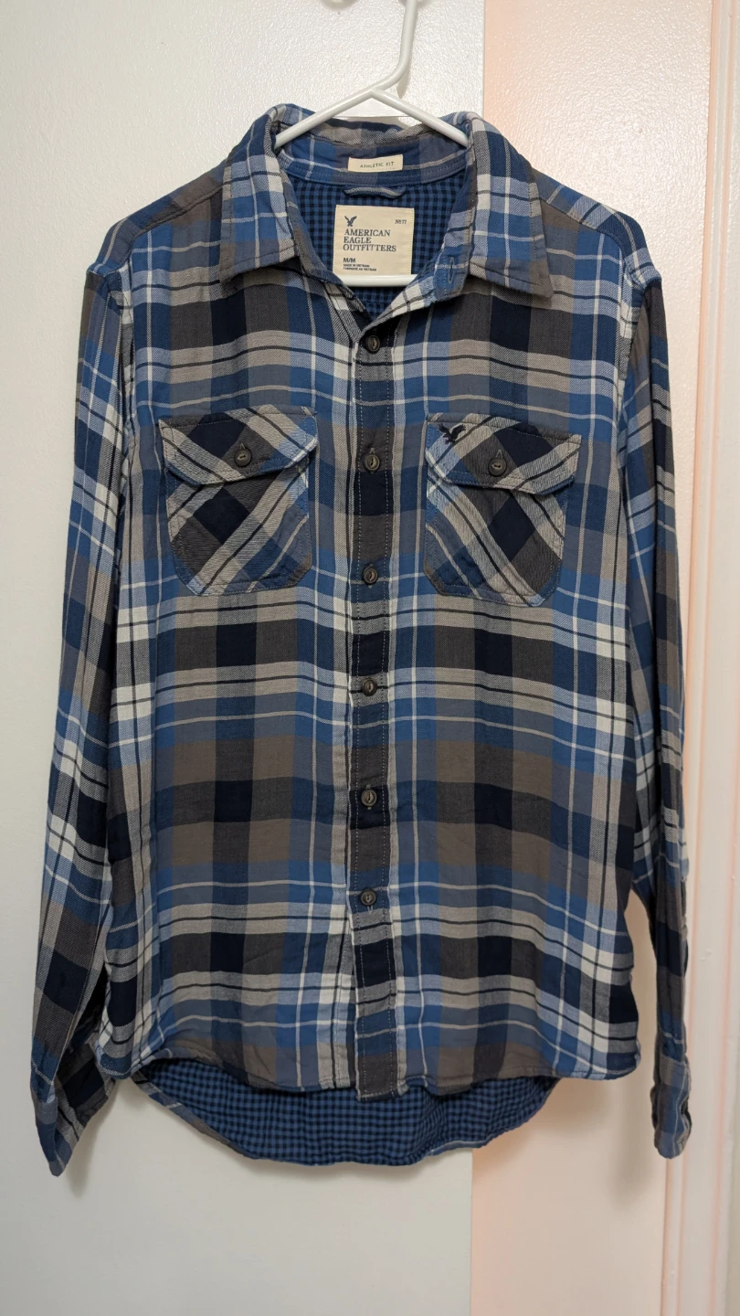 American Eagle Outfitters Men's Blue Plaid Flannel Shirt