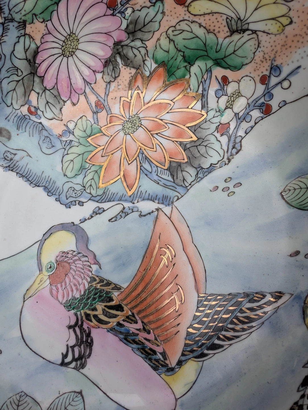 Chinese Macau porcelain  Bowl with Bird and Floral Design - photo 5