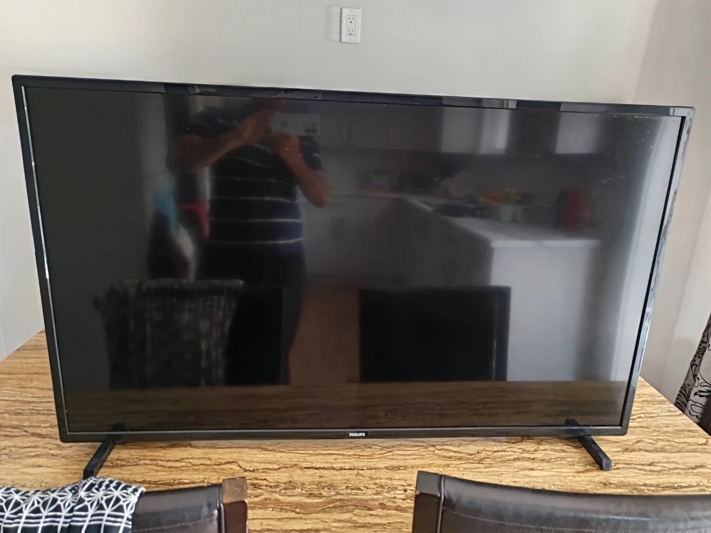 Philips 50" Smart TV for part