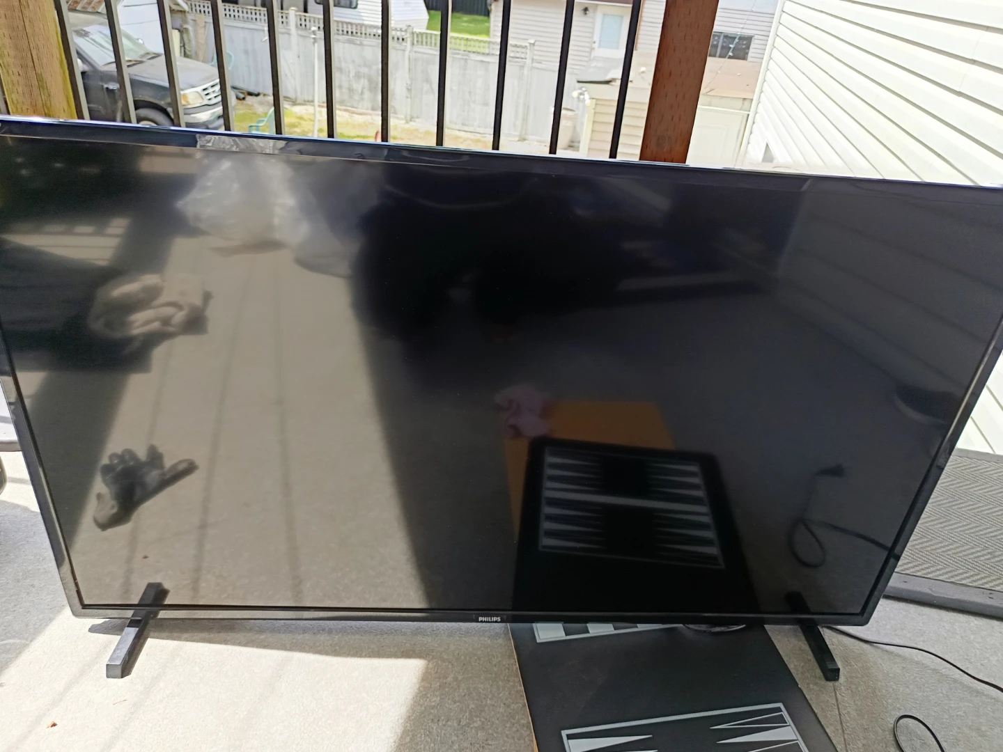 Philips 50" Smart TV for part - photo 3