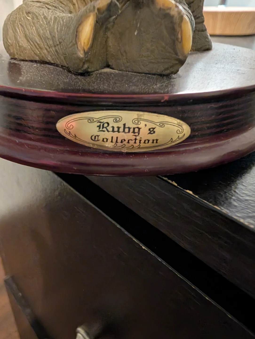 Ruby's Collection Elephant Figurine - photo 2