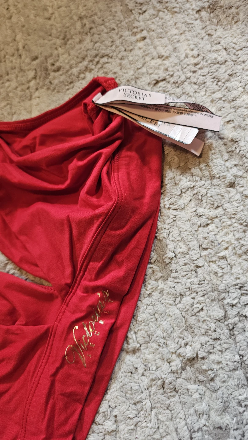Victoria's Secret Red Bralette - photo 2