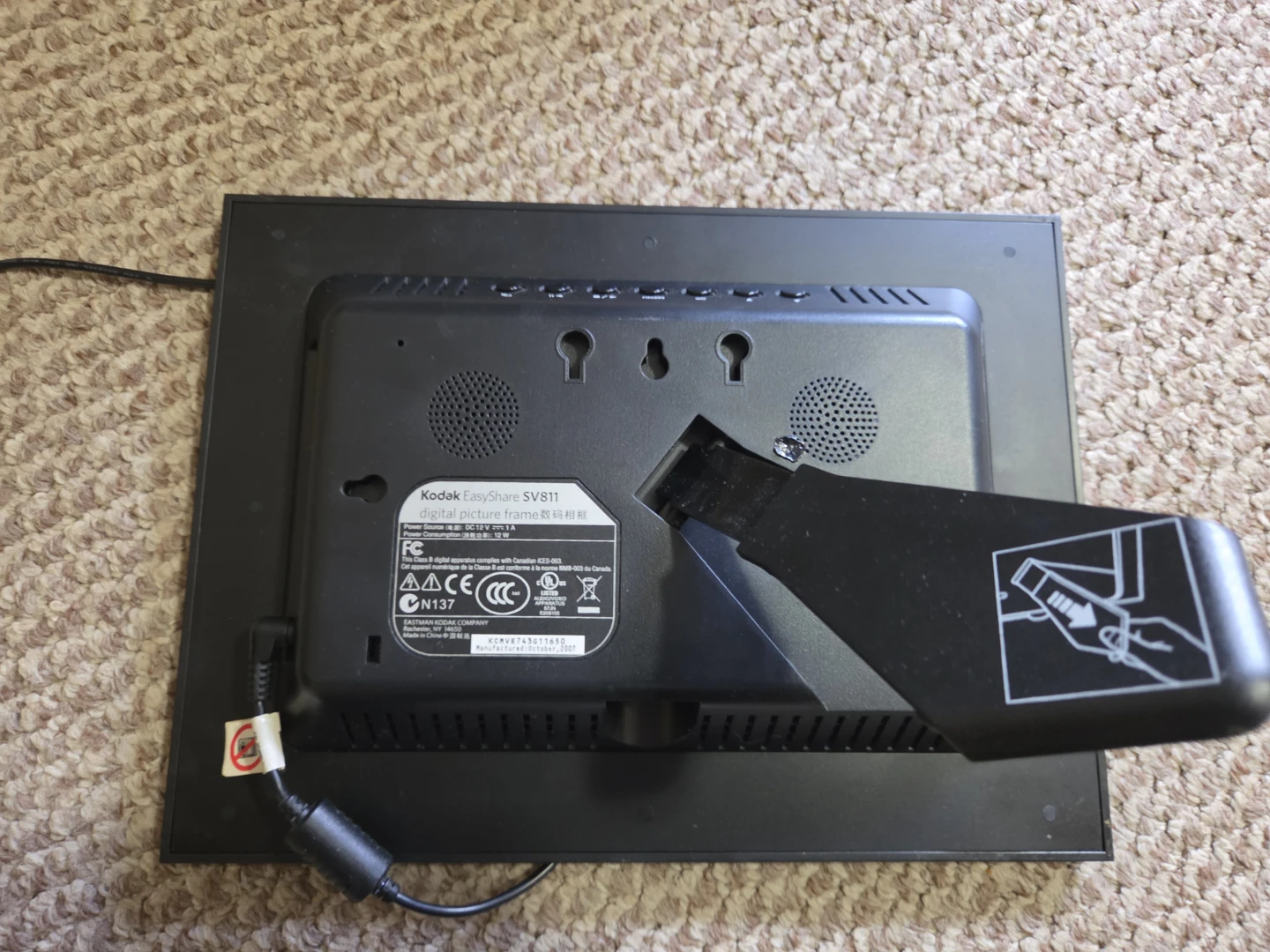 Kodak EasyShare SV811 Digital Photo Frame - photo 4