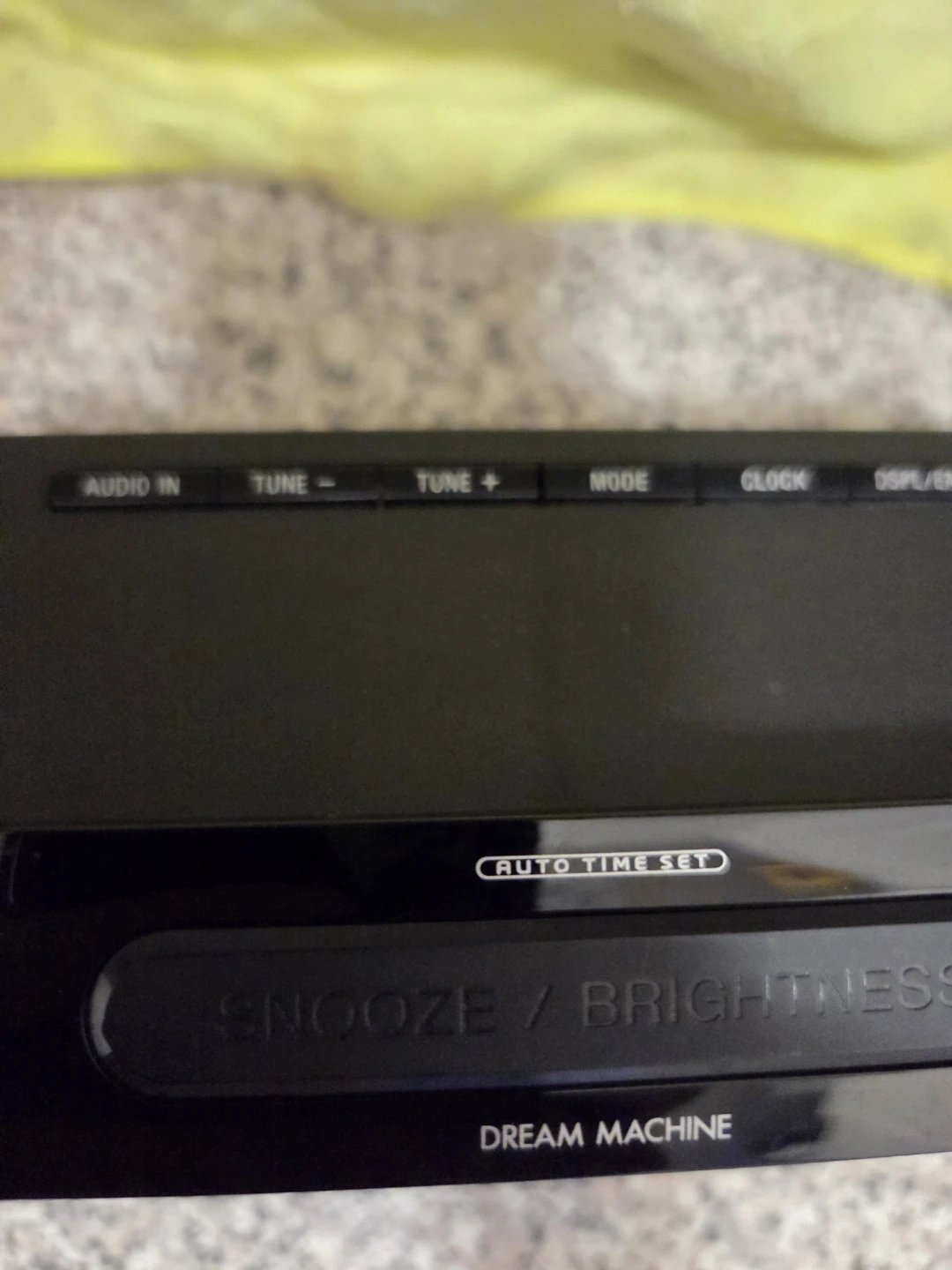 Sony Alarm Clock: Loud enough to ruin your dreams every morning - photo 5