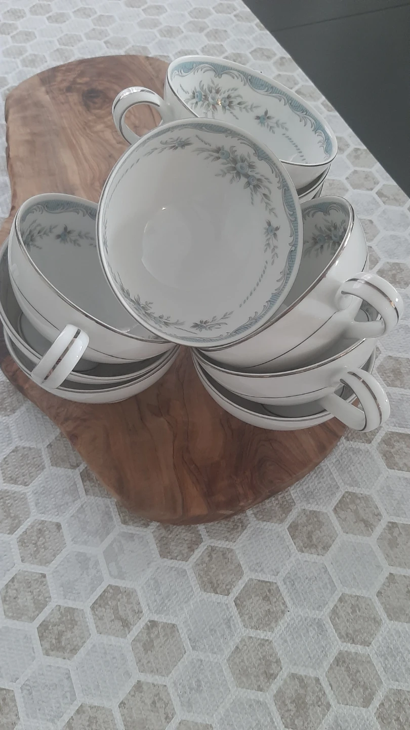 Mikasa Fine China Roslyn 5650 Teacups - photo 3