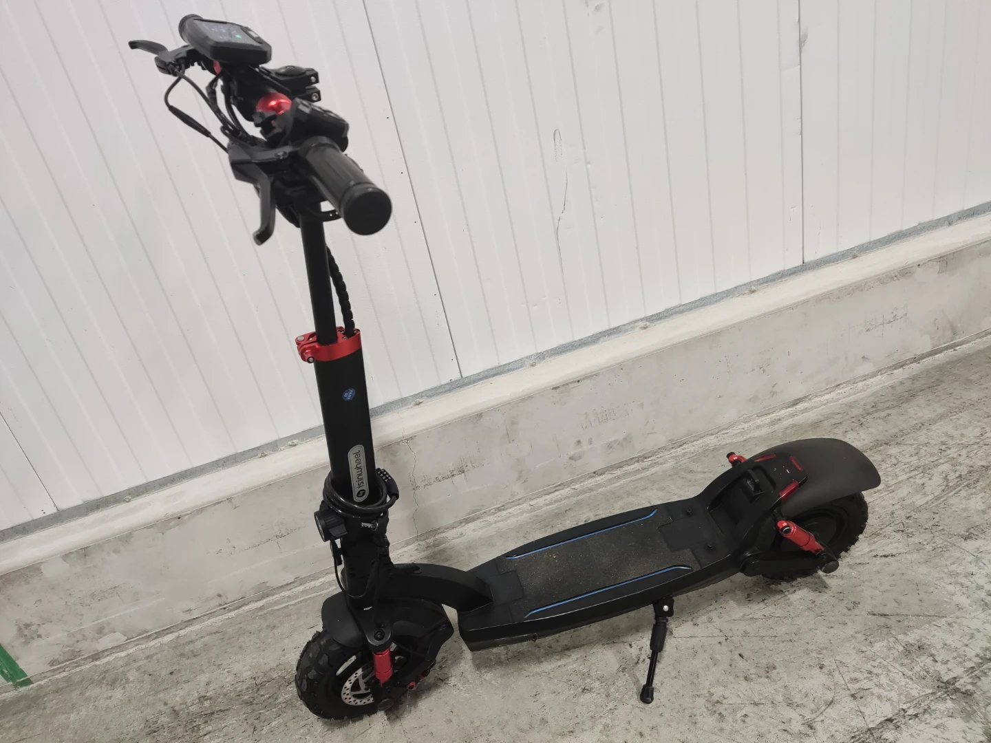 Issinwheel scooter gt2 great condition 99% - photo 2