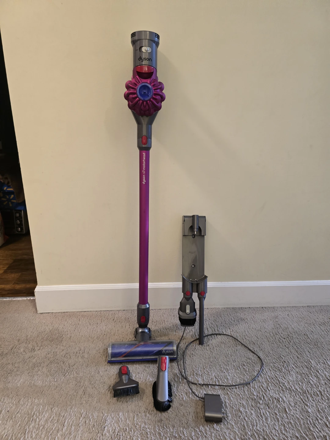 Dyson v7 vacuum