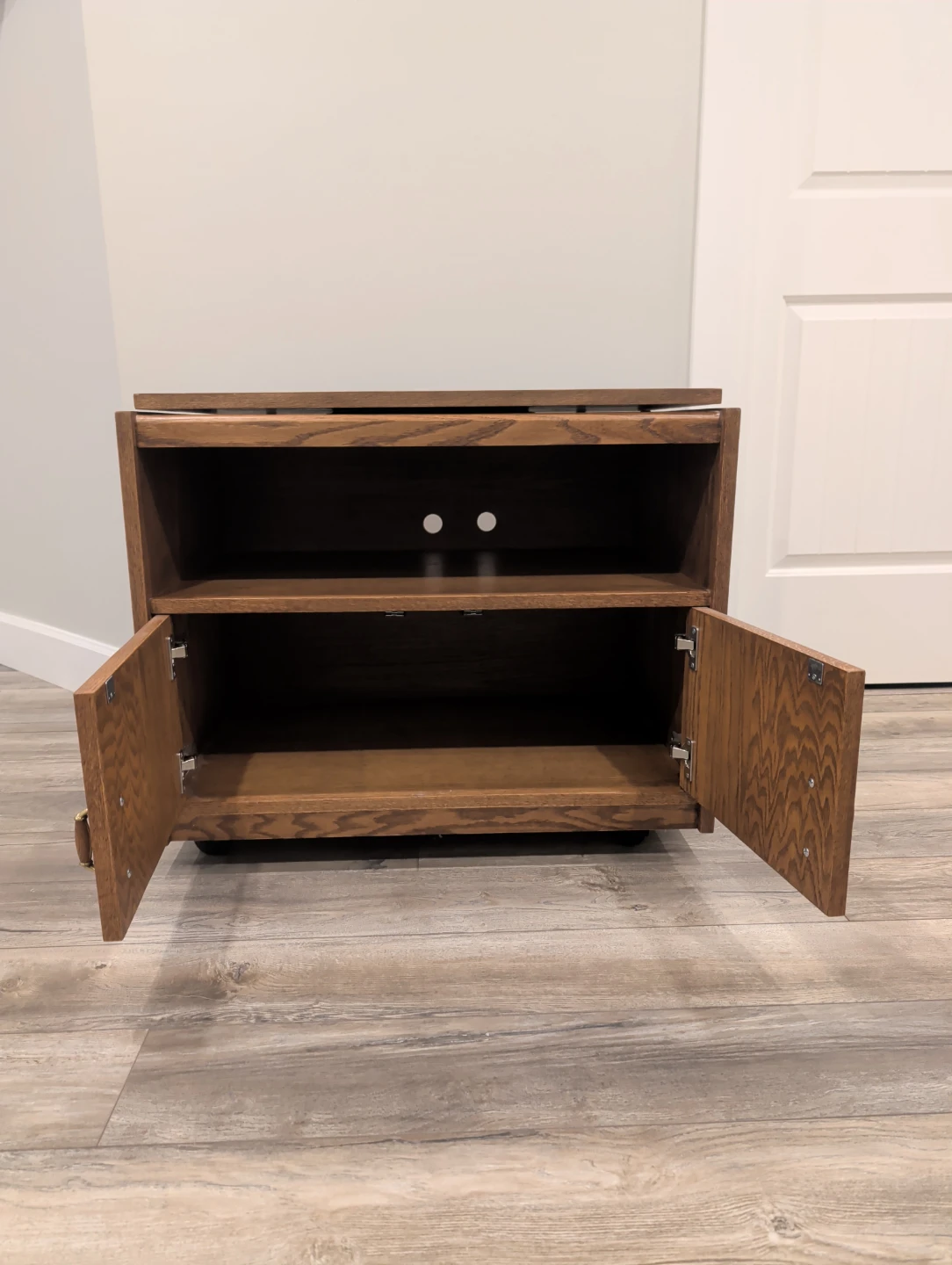 Solid oak veneer plywood  Media Console with Cabinet Storage - photo 2