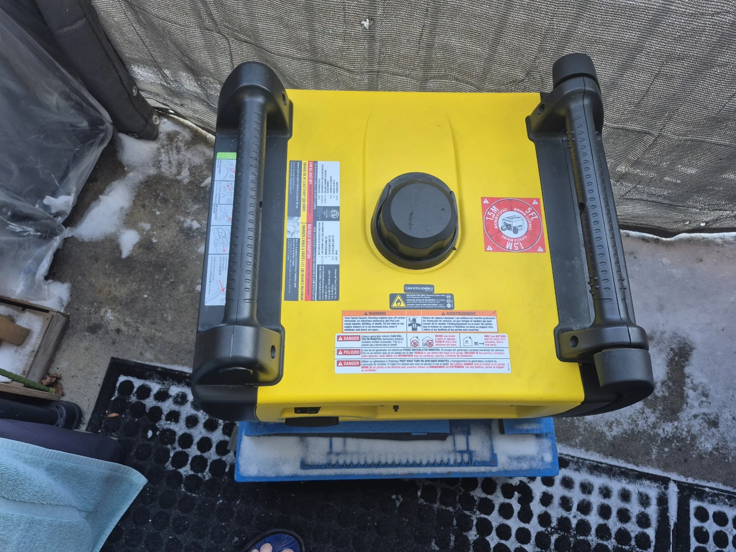 Champion 3400 Watts Inverter Generator - photo 3