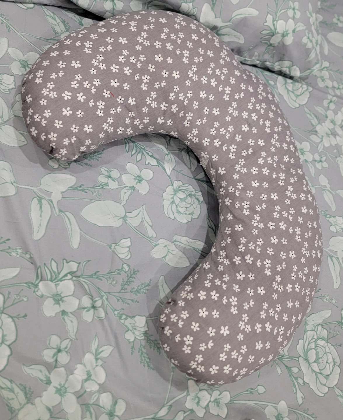 Boppy Nursing Pillow - photo 4