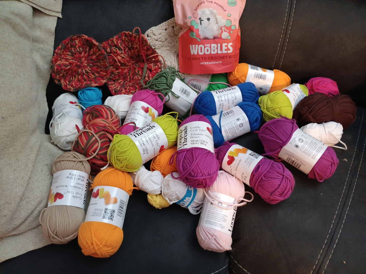 Lot of Loops & Threads Cuddle Craft Tube Yarn