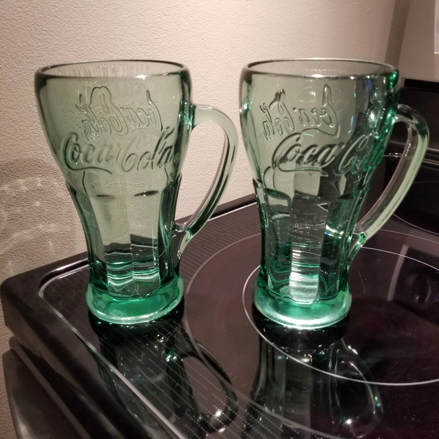 VINTAGE COCO COLA MUGS