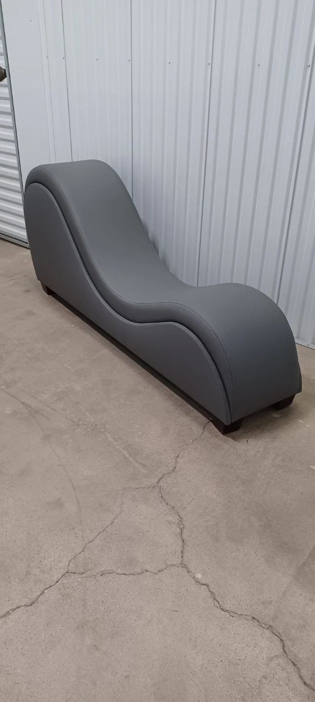 EXOTIC CHAISE/YOGA CHAIR excellent Condition - photo 3