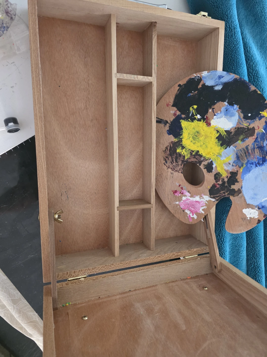 Travelling Wooden Art Box Easel Set - photo 2