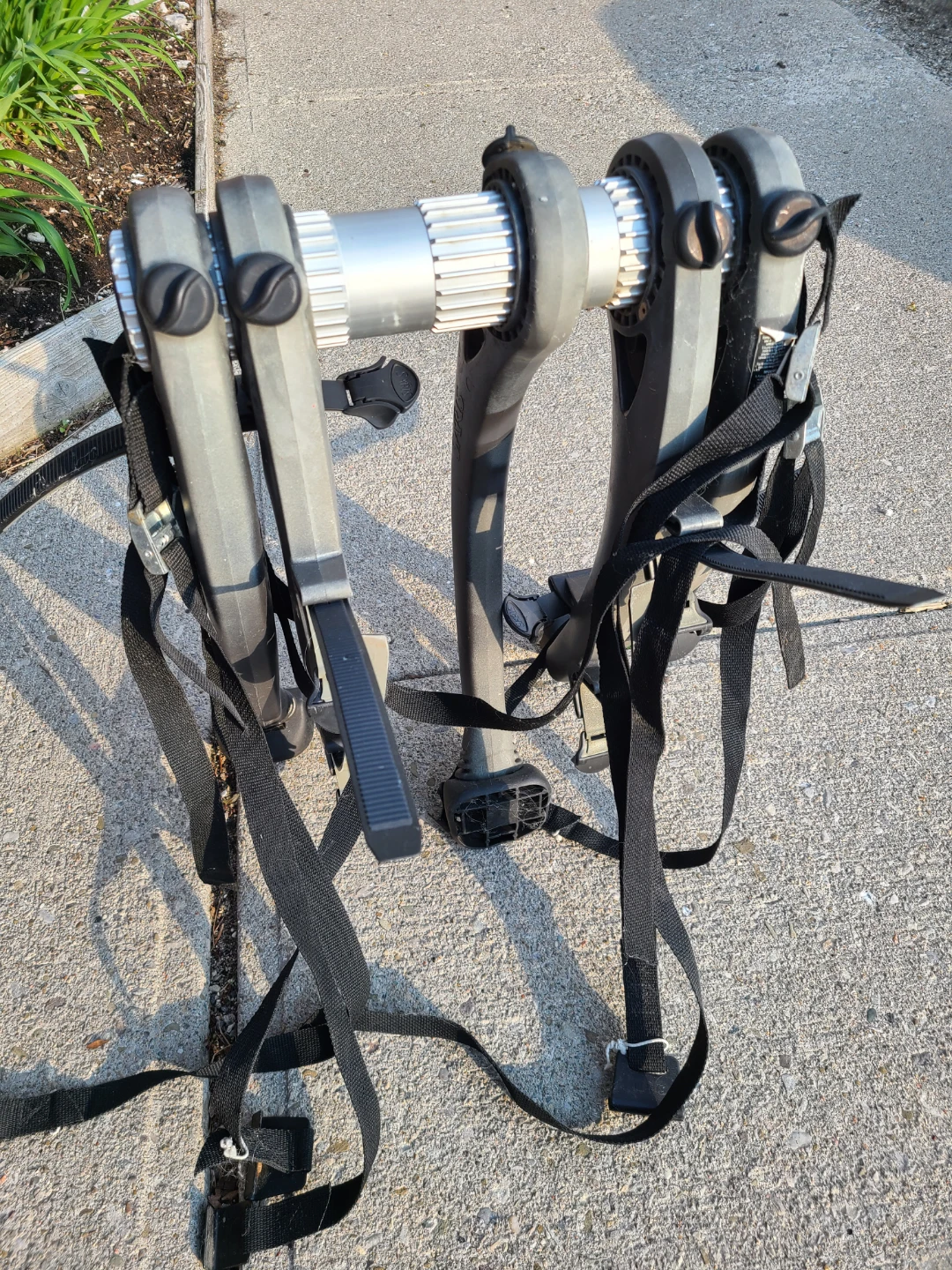 Saris Bones 2 - Bike trunk rack and Bike Beam
