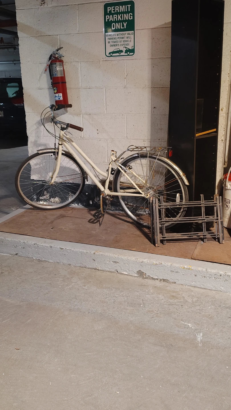 White Cruiser Bicycle by Schwinn - photo 2