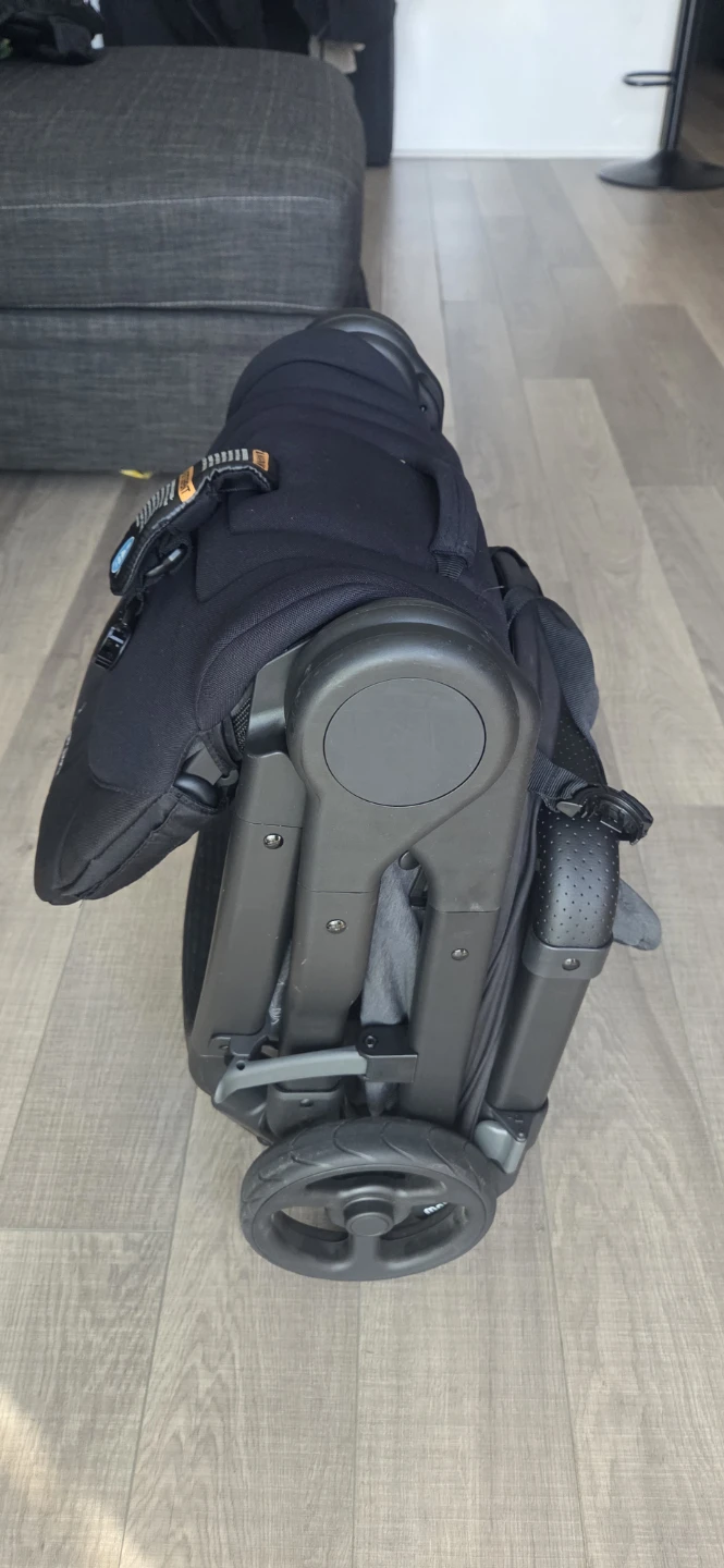 Ergobaby adjustable and foldable stroller - excellent condition - photo 3