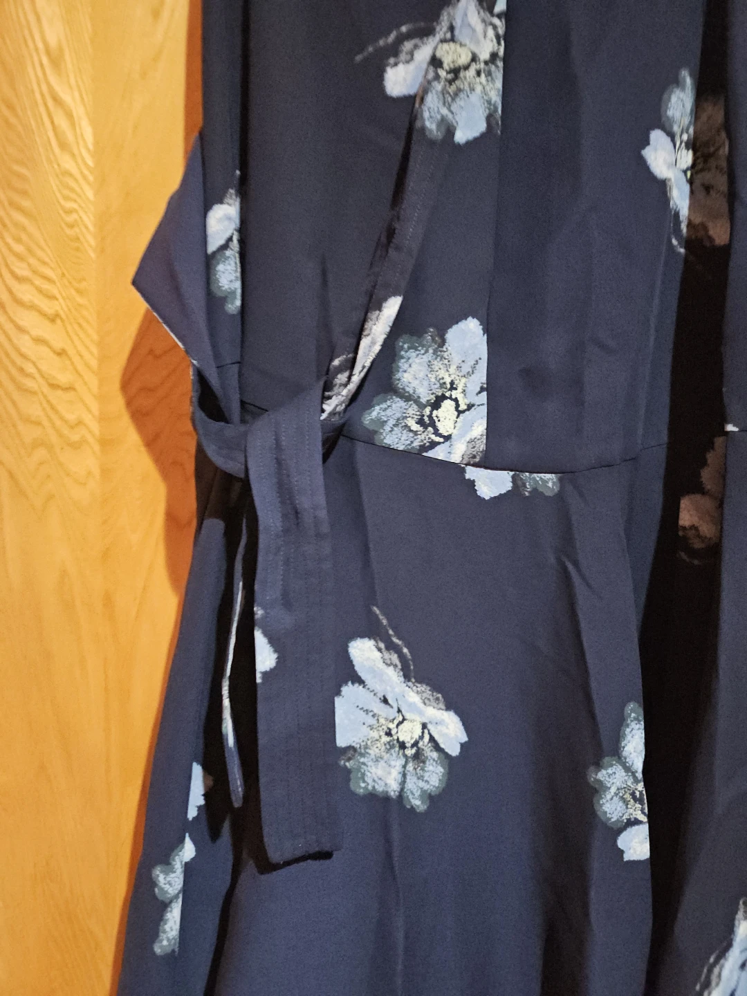 Club Monaco Navy Floral Midi Skirt - photo 4