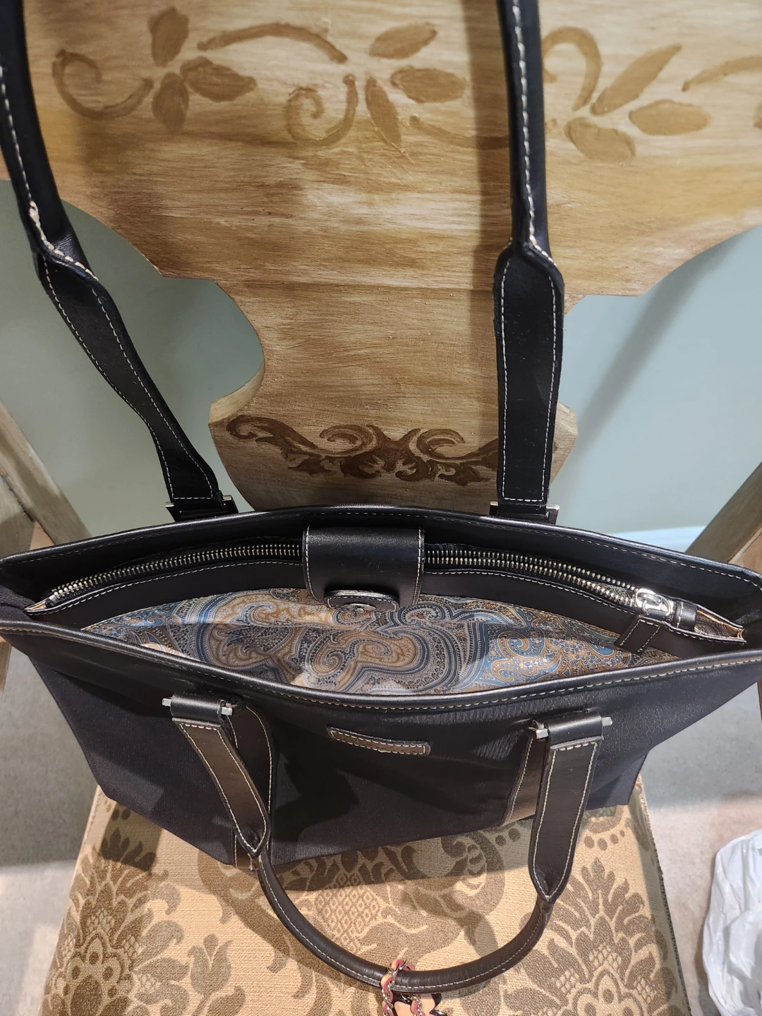 MAXX Vera Bradley Black Tote Bag - photo 2