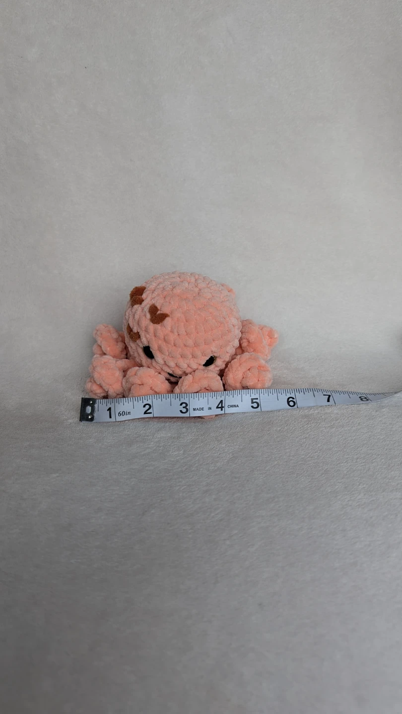 Crocheted octopus Plushie with hearts - photo 5