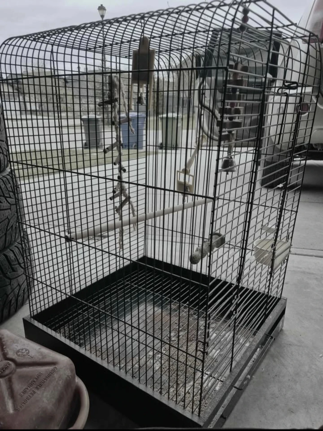 Large Birds Cage PLUS ACCESSORIES *REAL DEAL*