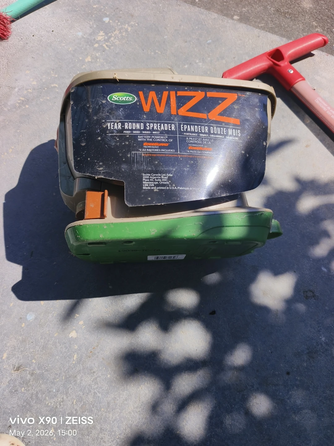 Scotts Wizz Year-Round Spreader