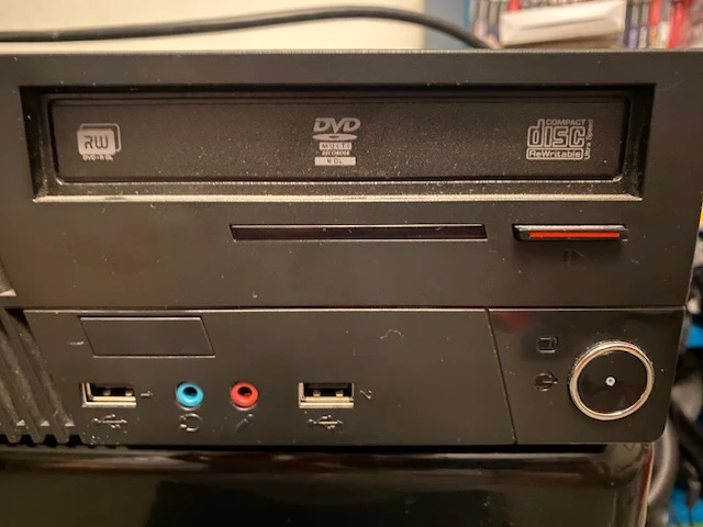 Lenovo ThinkCentre Desktop PC - photo 2