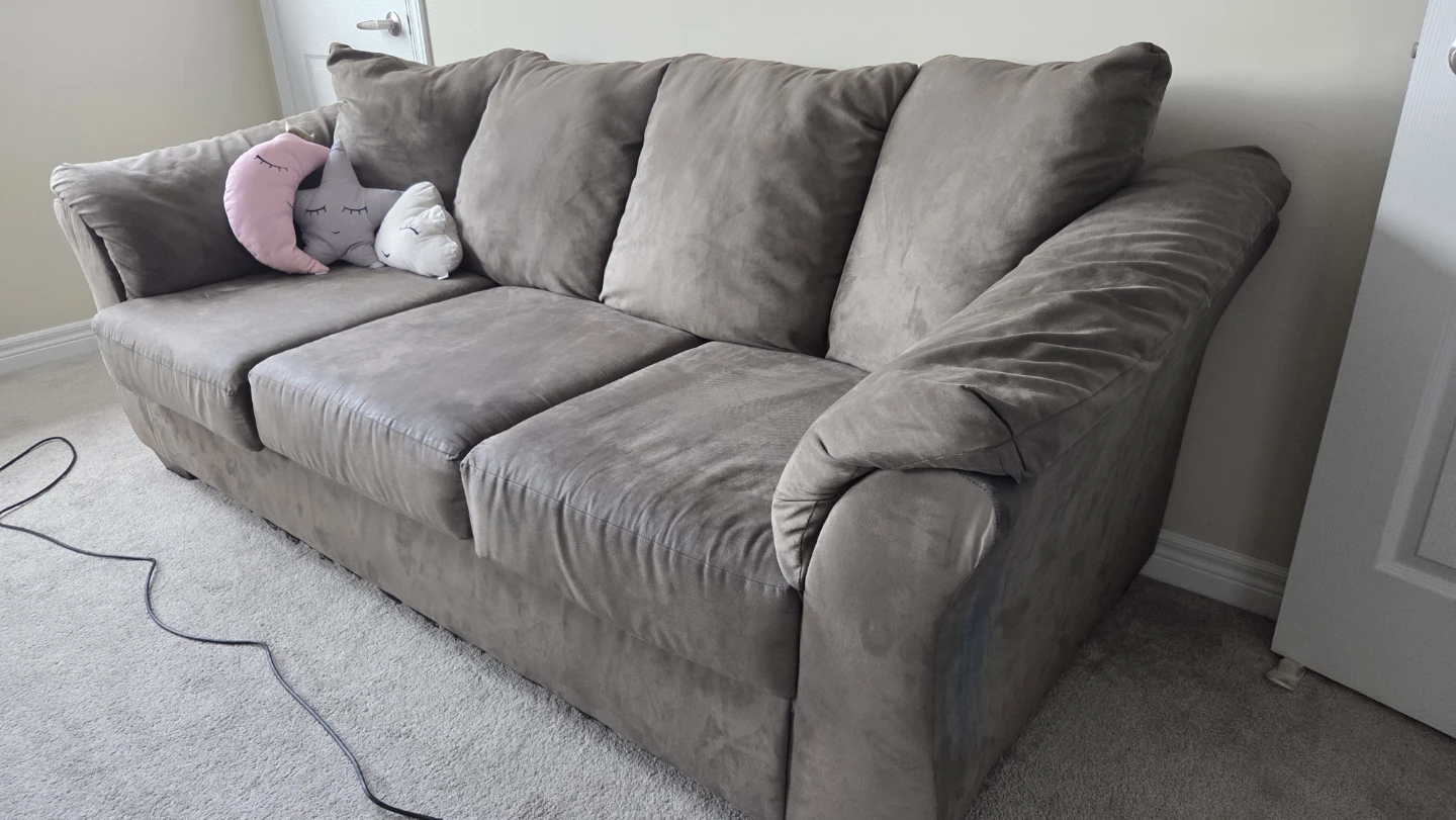 Comfortable 3-Seater Sofa - photo 3