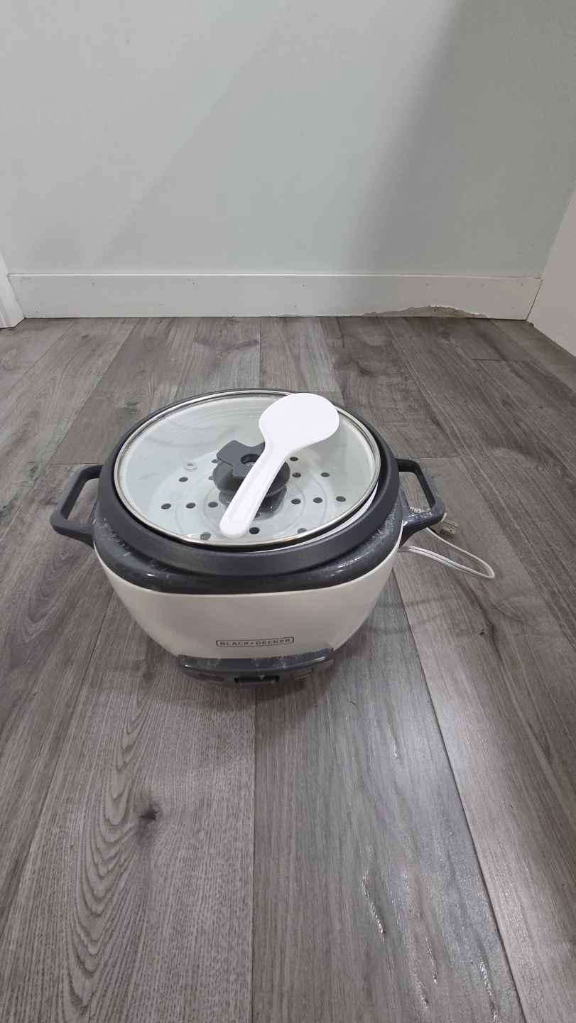 Black + Decker Rice Cooker with Steamer Basket and Spoon - photo 2