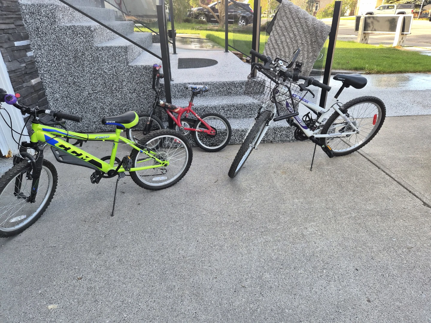 3 bikes - photo 3