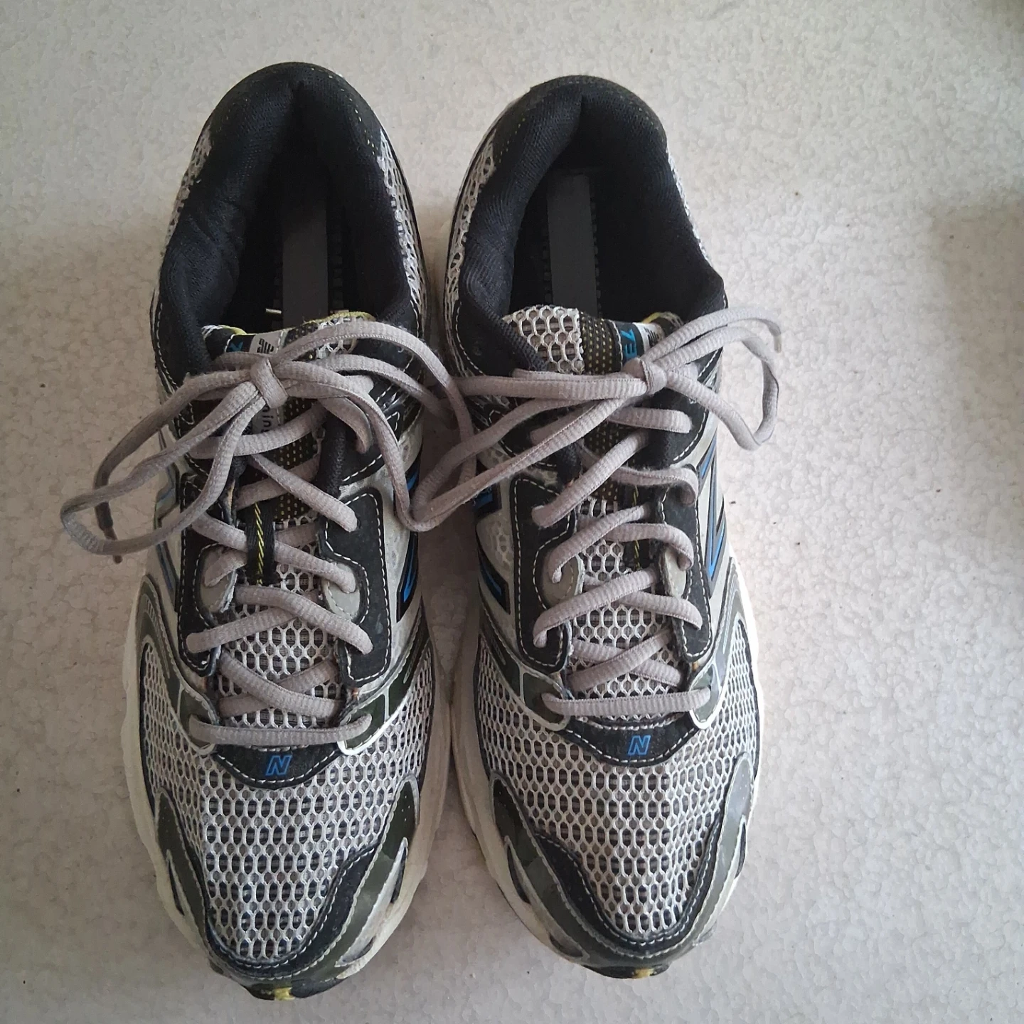Running Shoes - photo 2