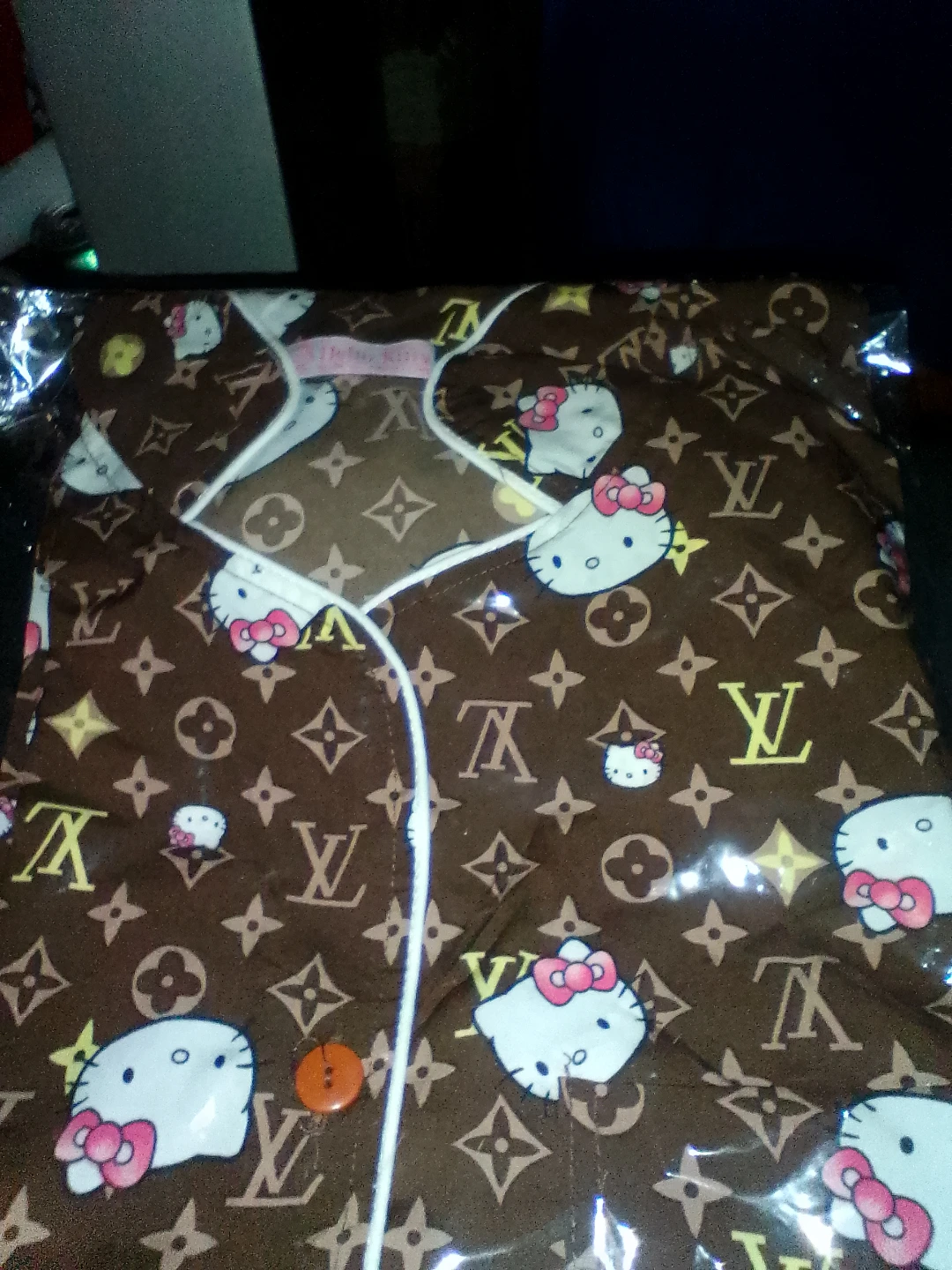 Hello Kitty Pajama Set for Adults - photo 3