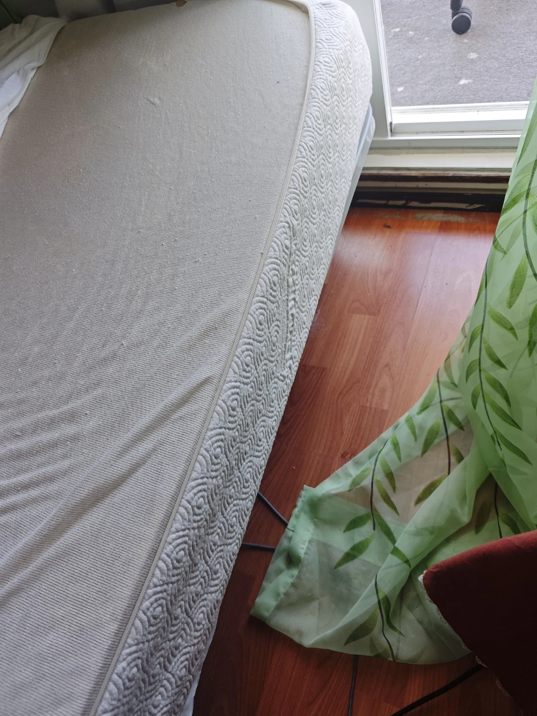 Queen Size Mattress - photo 3