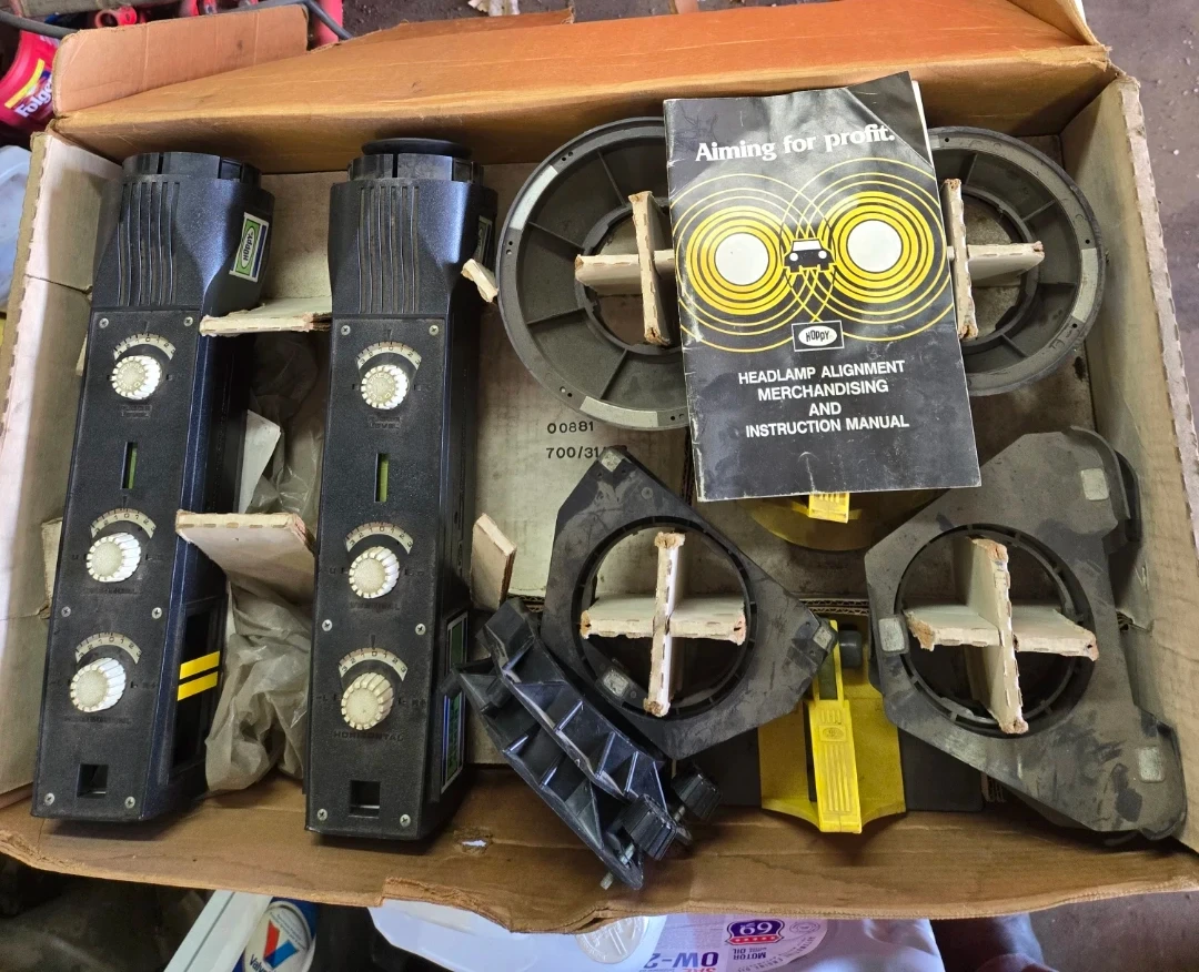 Hopkins Universal Adaptors for Aerodynamic Headlamps