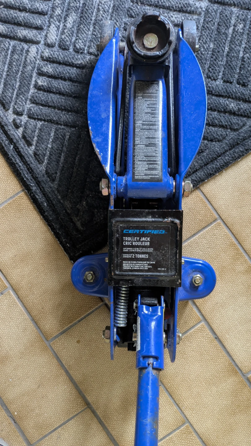 Certified 2 Ton Trolley Jack and 20" Lug Wrench Set