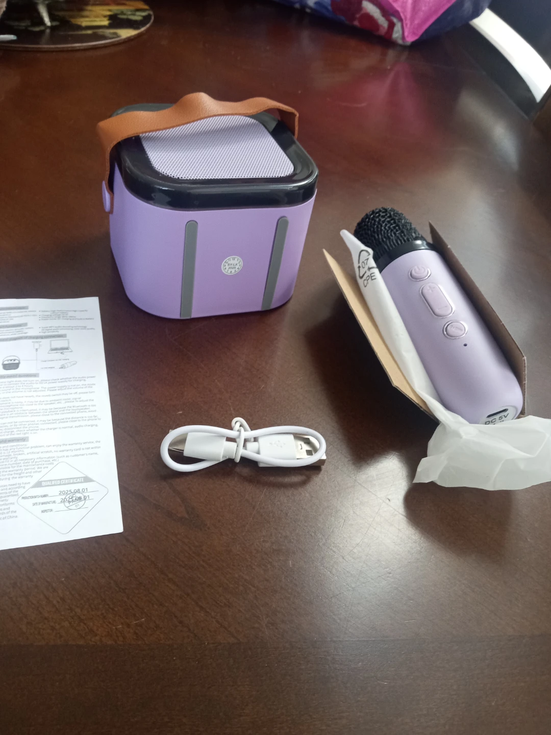 Wireless Karaoke Speaker with 1 Microphone - photo 2