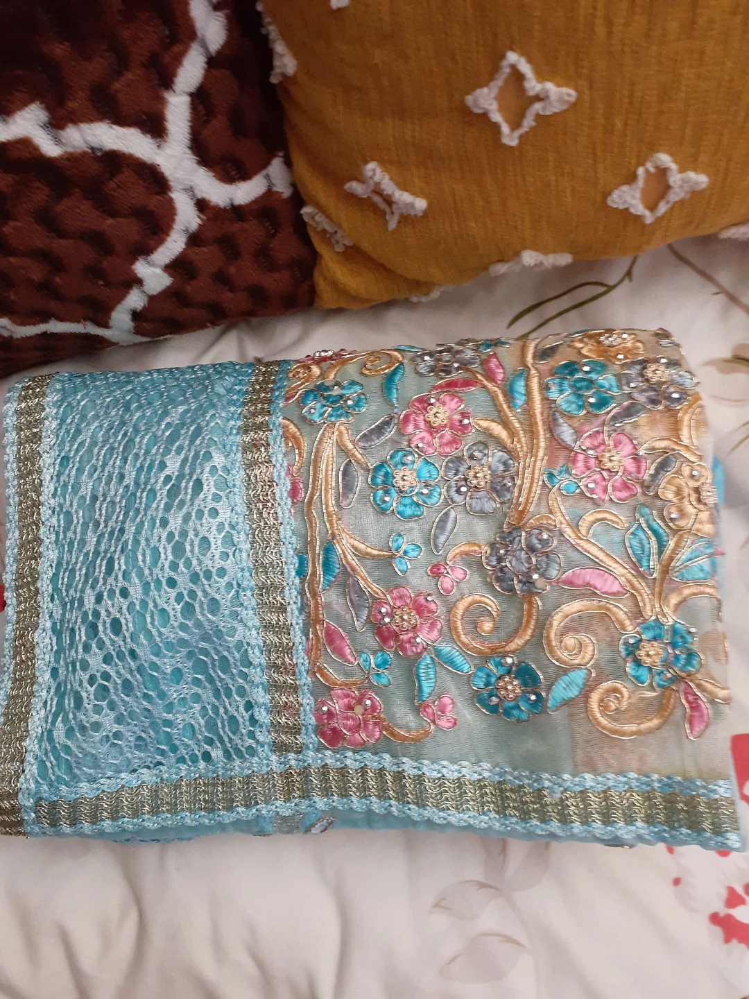 Embroidered Kurti Set with Teal Dupatta - photo 5