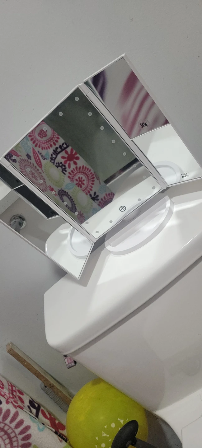 Lighted Tri-fold Makeup Mirror