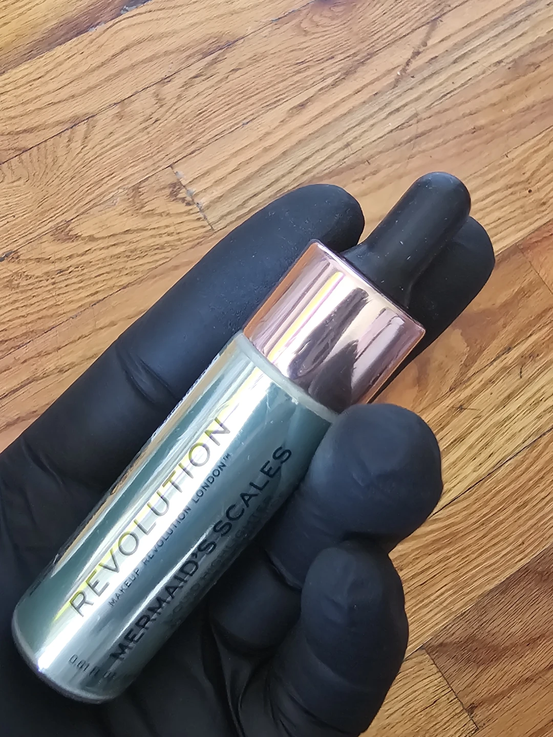 Makeup Revolution Mermaid's Scales Liquid Highlighter - photo 2