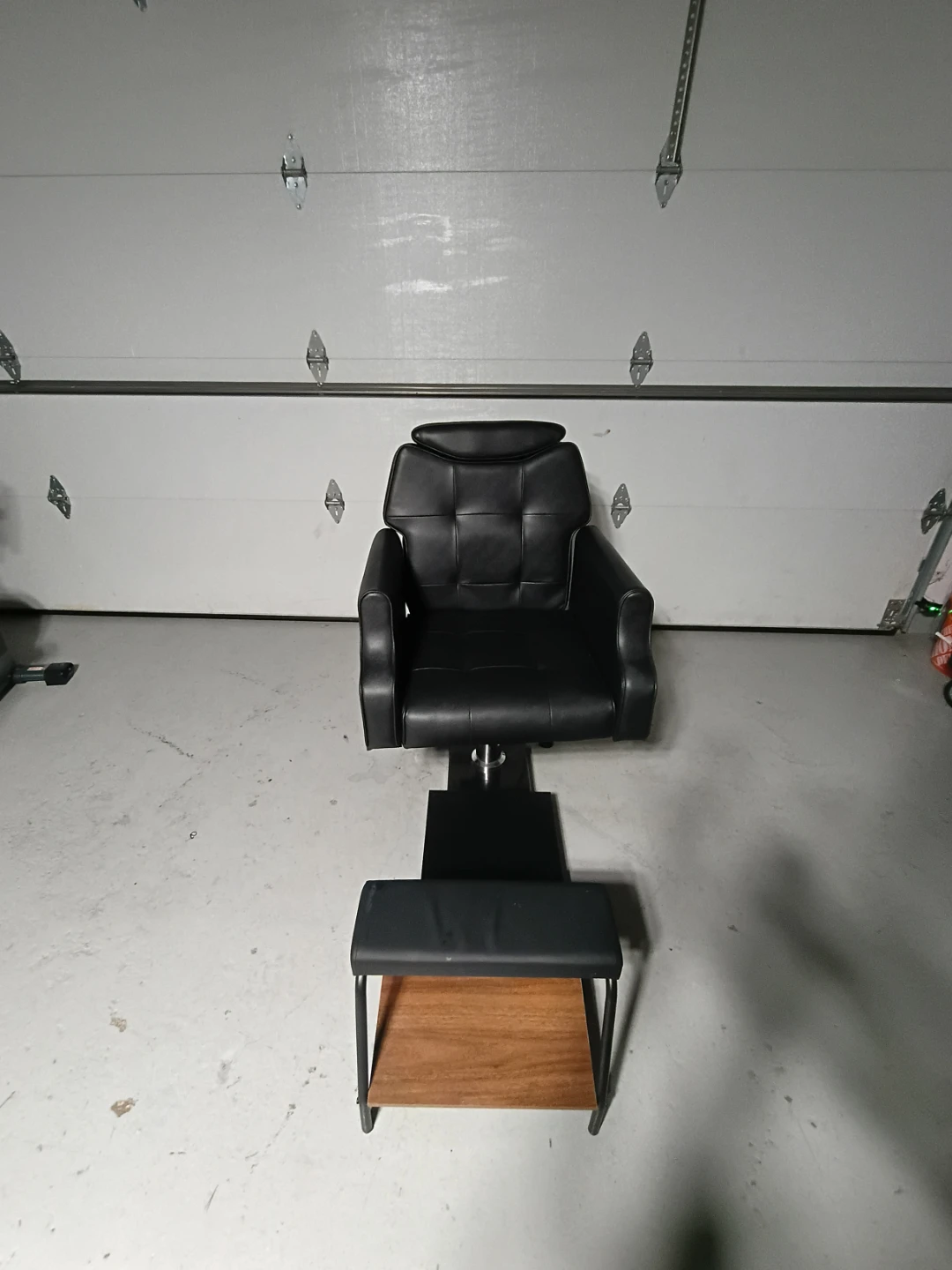 Black Barber Chair with Footrest