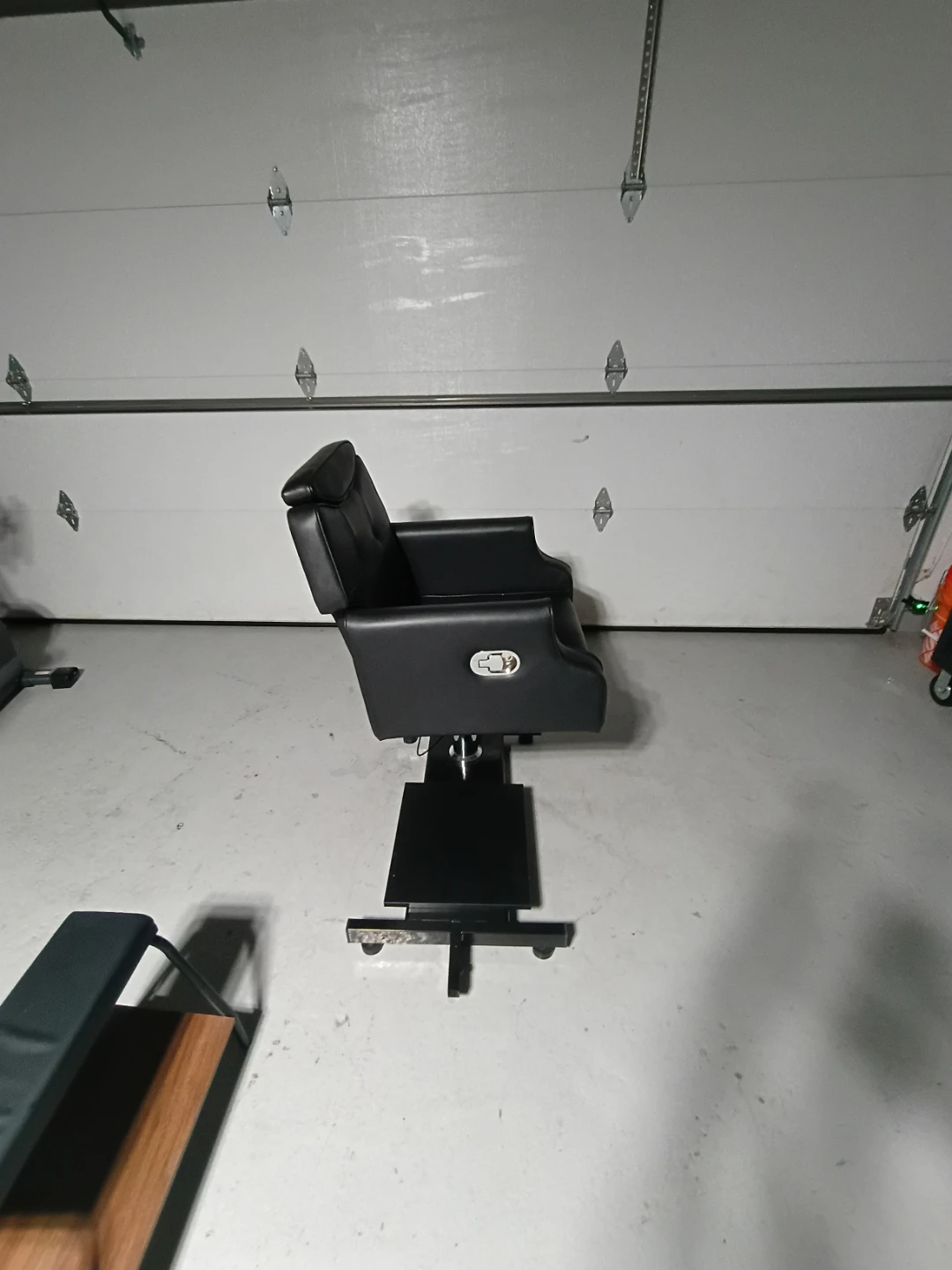 Black Barber Chair with Footrest - photo 2