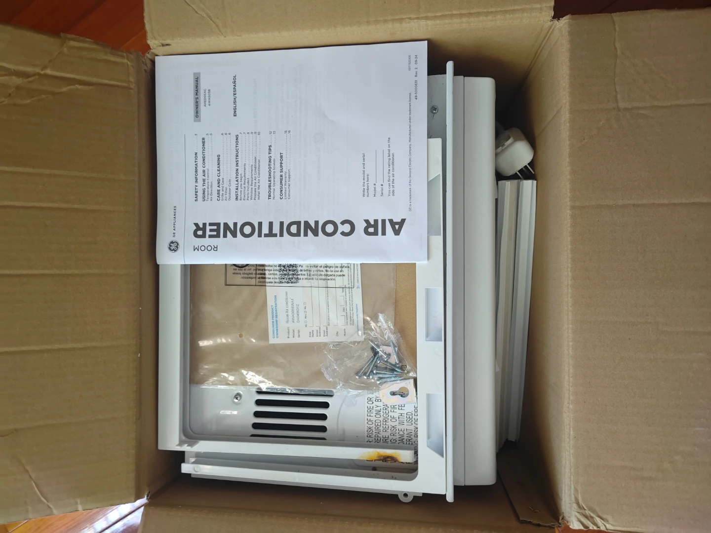 GE Appliances Room Air Conditioner - 5,000 BTU/HR White - photo 2