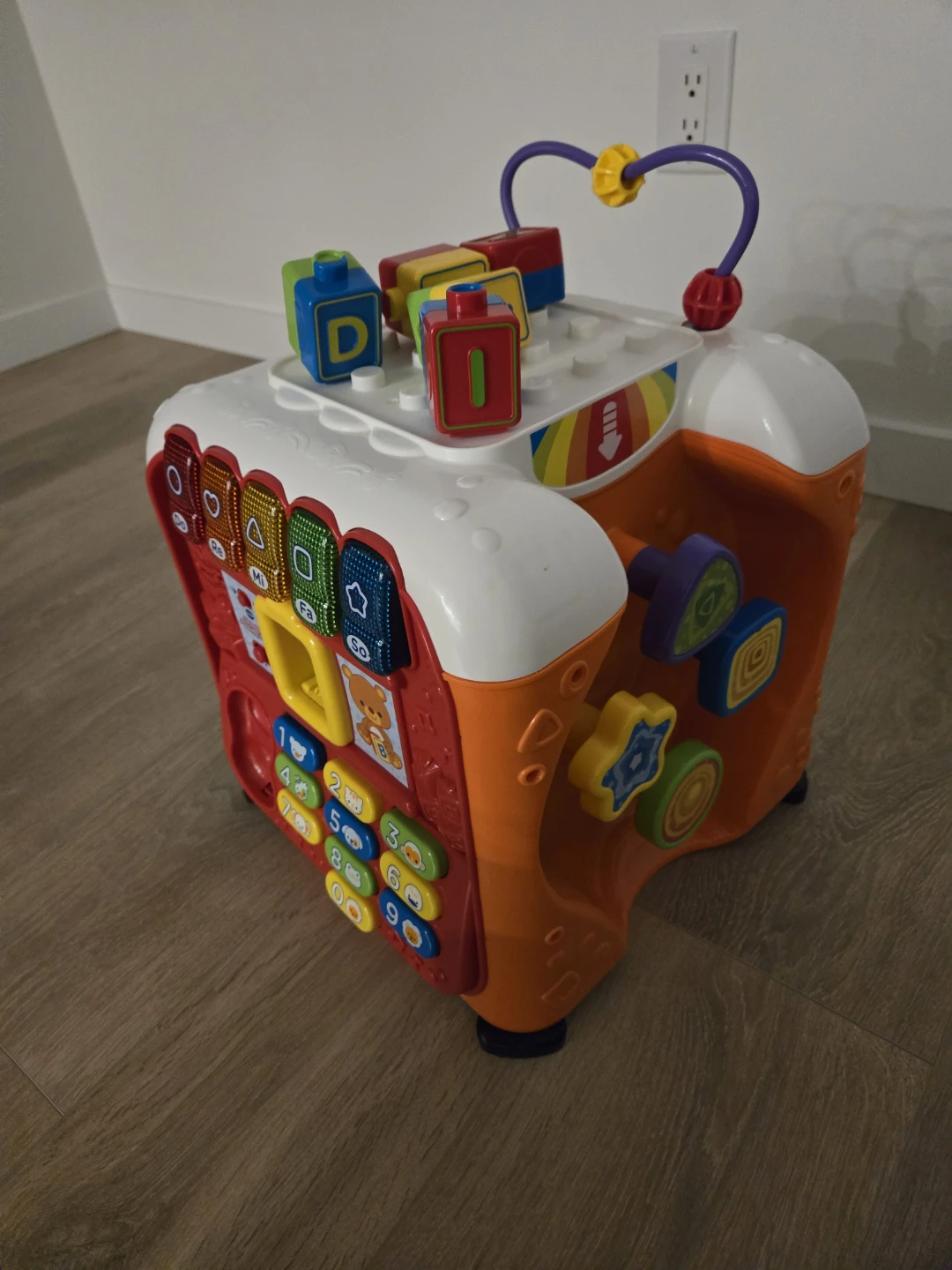 VTech Activity Cube - photo 4
