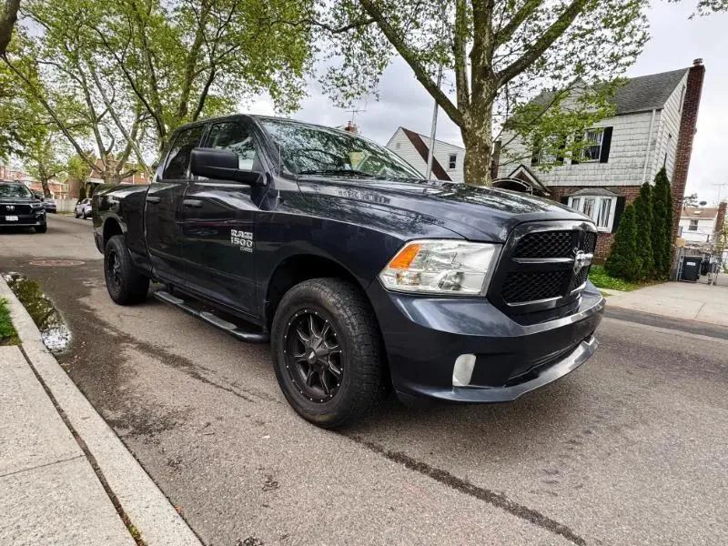 2019 RAM 1500 4WD FULL 4 DOOR - photo 3